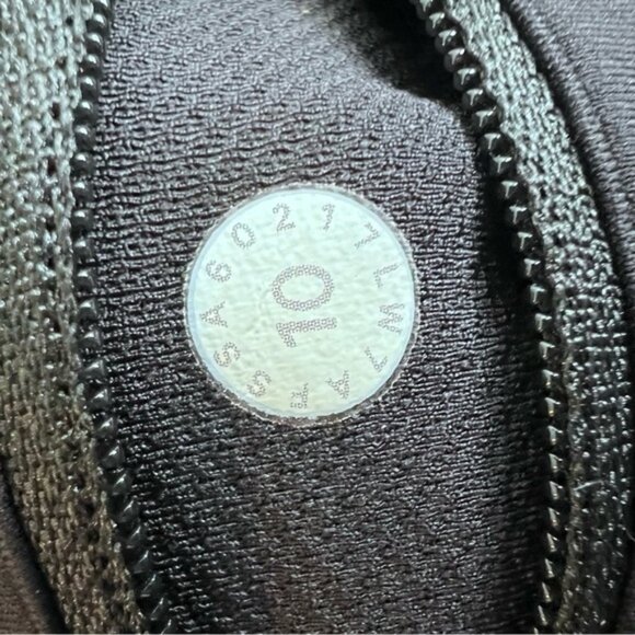 Lululemon Speed Short (4-way Stretch 2.5 ) Aerial Drift Multi Black Size 10 - Picture 12 of 15